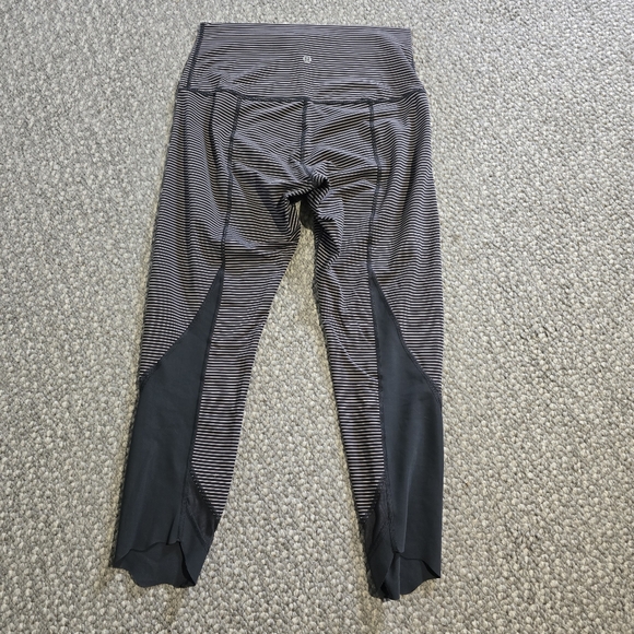 LULULEMON wunder Under Roll Down Scalloped Crop - Picture 5 of 5
